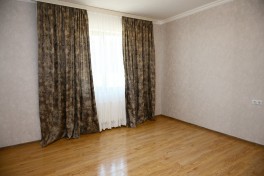 President Ilham Aliyev inspected private houses designated for servicemen in Khojaly