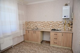 President Ilham Aliyev inspected private houses designated for servicemen in Khojaly