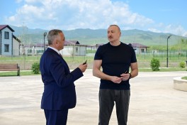 President Ilham Aliyev inspected private houses designated for servicemen in Khojaly
