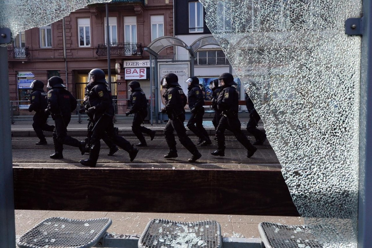 Protesters in Germany’s Frankfurt am Main looted gun store