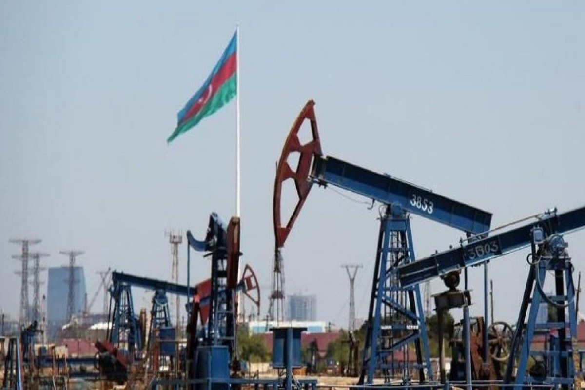 Azerbaijani oil price rises