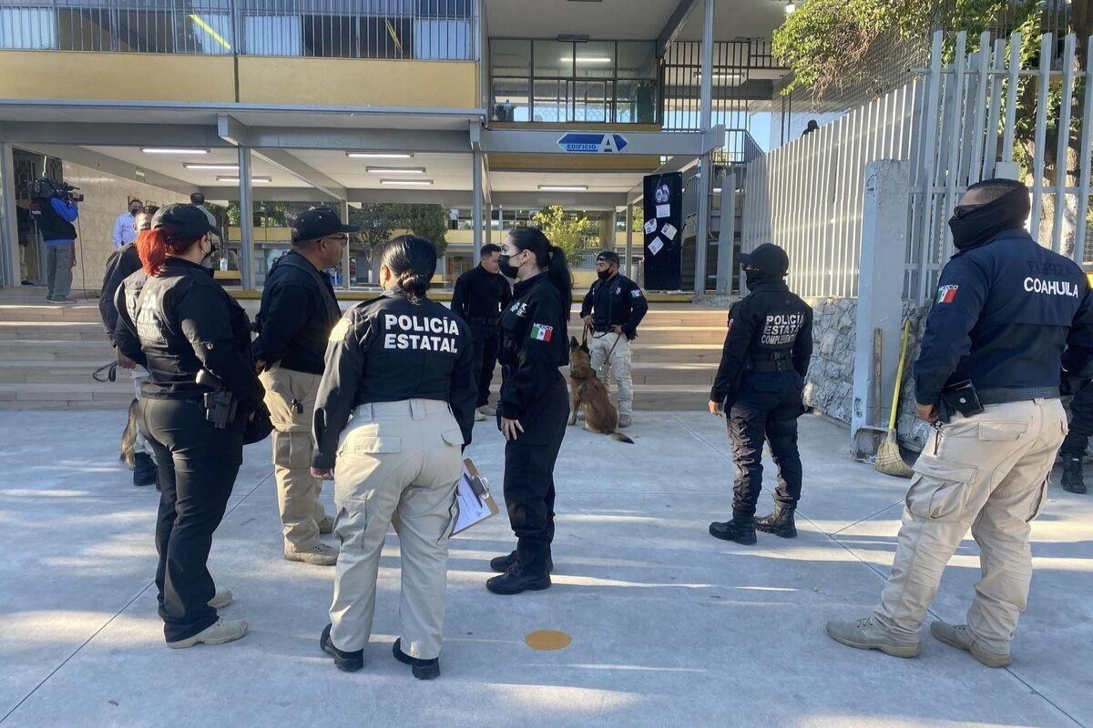 School deputy principal killed in teen attack in Mexico