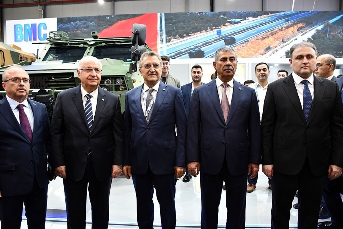 Azerbaijani, Turkish defense ministers visit ADEX 2026 exhibition-PHOTO 