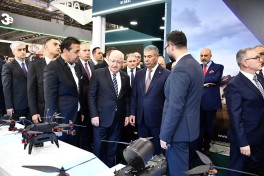 Azerbaijani, Turkish defense ministers visit ADEX 2026 exhibition-PHOTO 