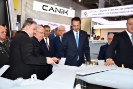 Azerbaijani, Turkish defense ministers visit ADEX 2026 exhibition-PHOTO 