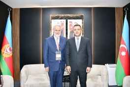 Azerbaijan’s Defense Ministry Director General holds meetings at ADEX 2026-PHOTO 