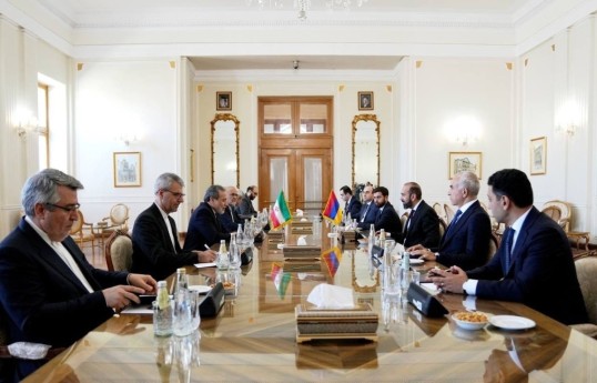 Araghchi, Mirzoyan discuss deepening Iran-Armenia relations - UPDATED 