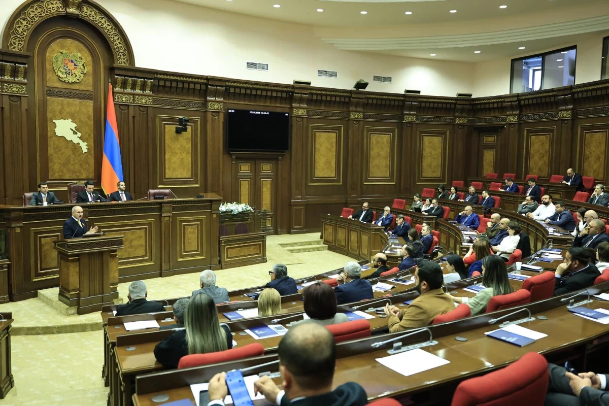 Brawl breaks out among MPs in Armenian parliament