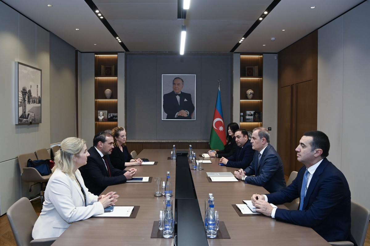 FM Bayramov meets senior adviser to US special envoy for peace missions