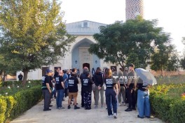 International travelers visit Aghdam -PHOTO 
