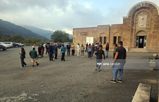 International travelers visit Ganjasar Monastery - PHOTO 