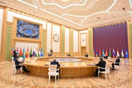 President Ilham Aliyev attended limited-format meeting of CIS Council of Heads of State - UPDATED-2  - PHOTO 
