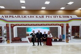 President Ilham Aliyev viewed national stands of CIS member states in Turkmenbashi