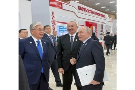 President Ilham Aliyev viewed national stands of CIS member states in Turkmenbashi