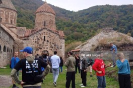 International travelers visit Khudavang monastery complex - PHOTO 