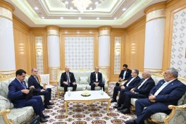 President Ilham Aliyev met with President of Iran in Turkmenbashi - UPDATED 