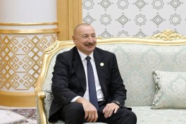 President Ilham Aliyev met with President of Iran in Turkmenbashi - UPDATED 