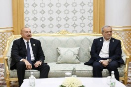President Ilham Aliyev met with President of Iran in Turkmenbashi - UPDATED 