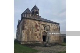 International travelers visit Ganjasar Monastery - PHOTO 