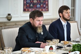 President Ilham Aliyev and Head of Chechen Republic of Russia have lunch together