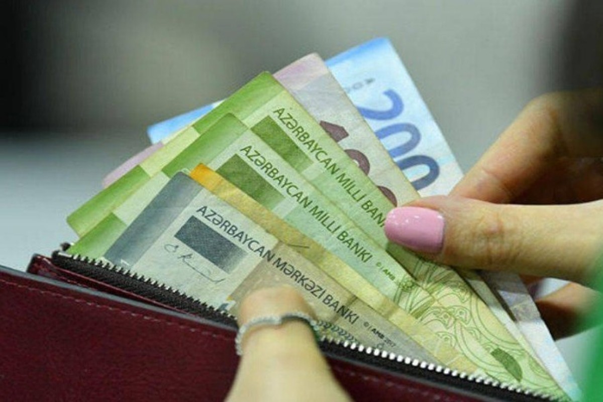 Number of salaried employees in Azerbaijan reaches 1.8 million
