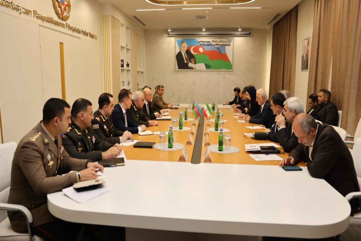 Kamaladdin Heydarov meets Iranian Interior Minister