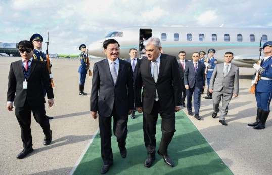 President of Laos arrives in Azerbaijan for official visit