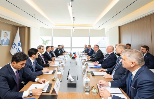 AZCON Holding Executive Director Shahin Babayev meets Czech transport minister