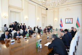 President Ilham Aliyev held expanded meeting with Prime Minister of Cambodia