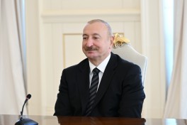 President Ilham Aliyev held expanded meeting with Prime Minister of Cambodia