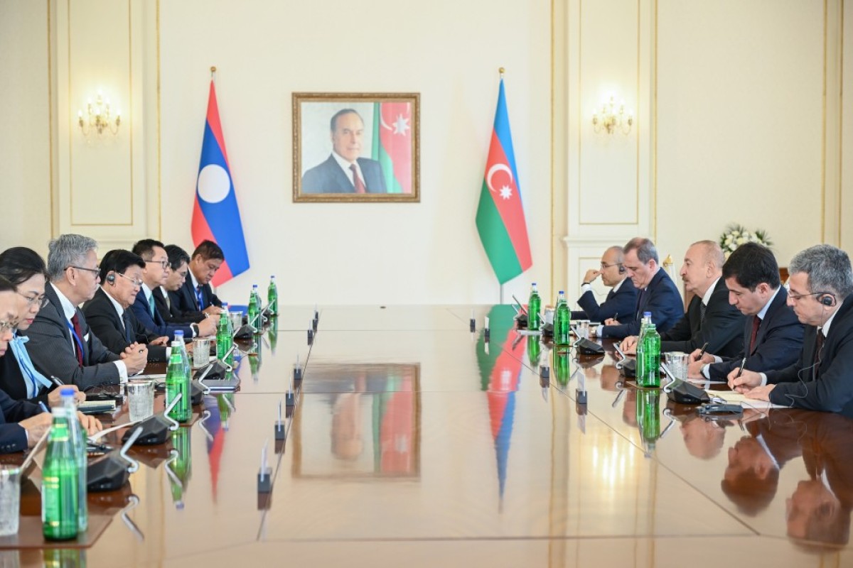 President Ilham Aliyev held expanded meeting with President of Laos - PHOTO 