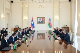 President Ilham Aliyev held expanded meeting with President of Laos - PHOTO 