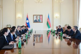 President Ilham Aliyev held expanded meeting with President of Laos - PHOTO 