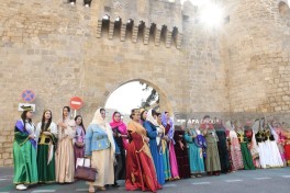 NGOs hold kelaghayi march in central Baku