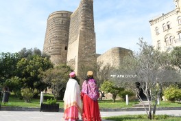 NGOs hold kelaghayi march in central Baku