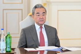 President Ilham Aliyev receives member of Political Bureau of CPC Central Committee