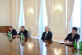 President Ilham Aliyev receives Bahrain’s Foreign Minister