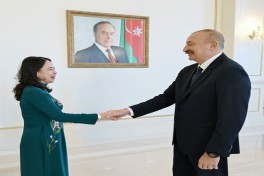 President Ilham Aliyev met with Vietnamese Vice President
