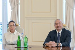 President Ilham Aliyev met with Vietnamese Vice President