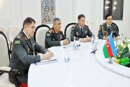 Azerbaijan Defense Minister meets with his Kyrgyz counterpart