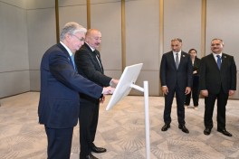 Presidents of Azerbaijan and Kazakhstan meet in Baku, inaugurate Trans-Caspian Fiber-Optic Cable Line