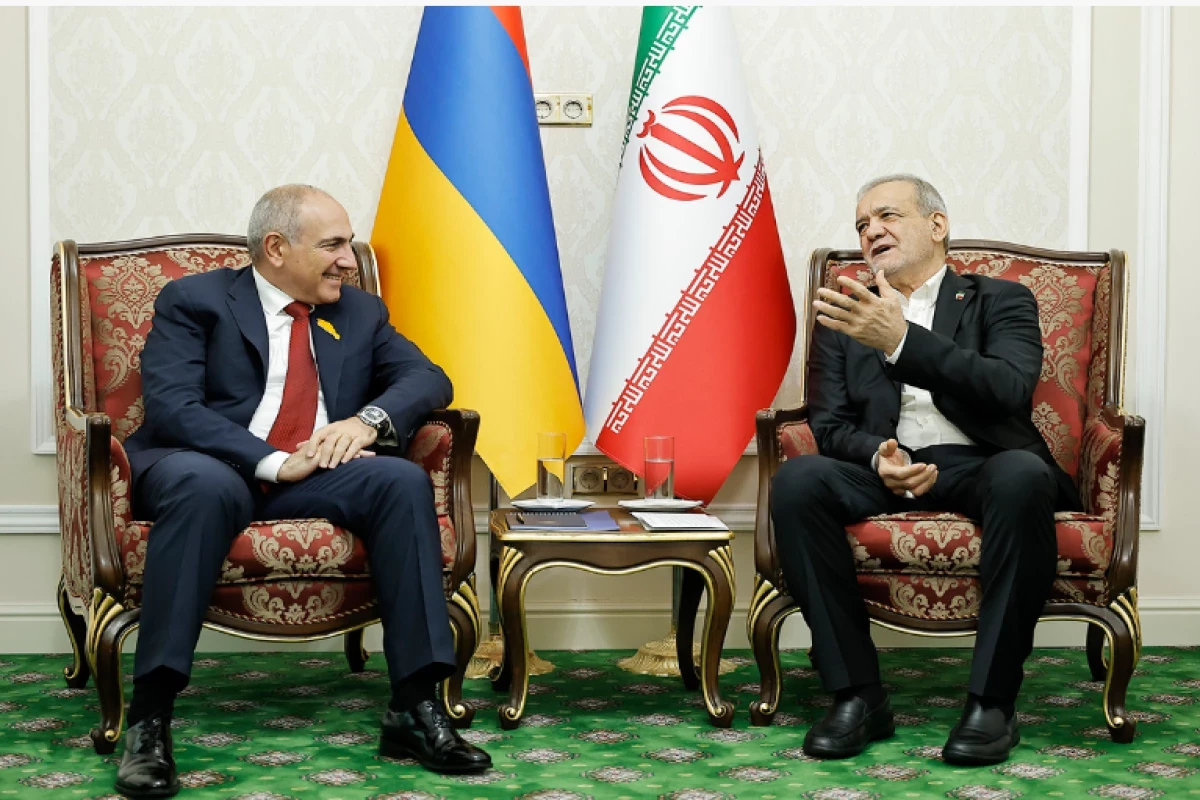 Armenia PM, Iran president meet in Yerevan, discuss bilateral agenda