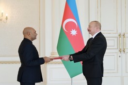President Ilham Aliyev received newly appointed Indian ambassador to Azerbaijan