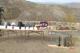 Media representatives familiarize themselves with demining operation carried out by MES in Aghdam - PHOTO 