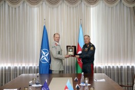 Chief of General Staff of Azerbaijan Army meets with NATO delegation