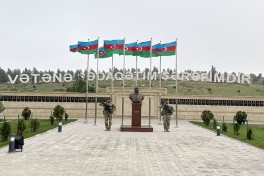 UAE delegation visits Azerbaijan