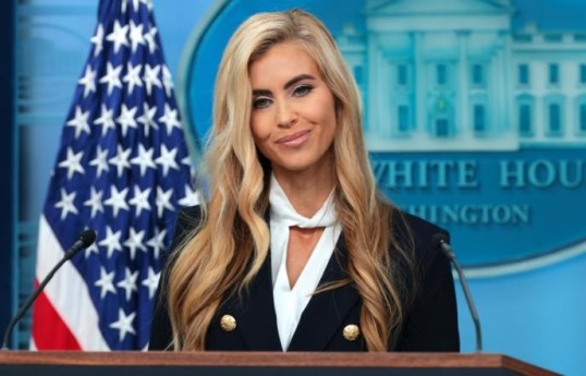 Former White House press secretary calls working with Trump honor after leaving