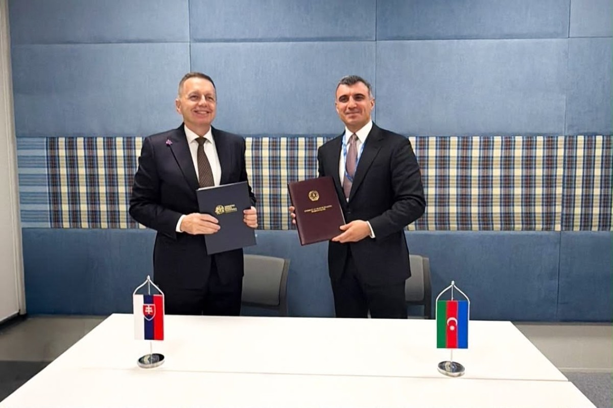 Peter Kažimír, Governor of the National Bank of Slovakia and Governor of the Central Bank of the Republic of Azerbaijan Taleh Kazimov