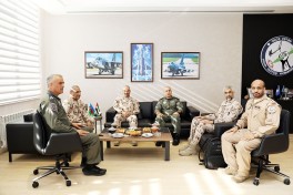 Azerbaijan and UAE Air Force Commanders meet - PHOTO 