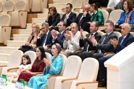 Leyla Aliyeva watches performance of Turkmen iconic Galkynysh national equestrian group in Arkadag city